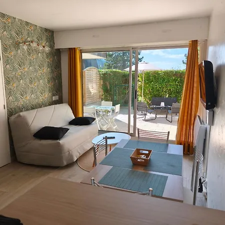 Acces Direct A La * Bernières-sur-Mer