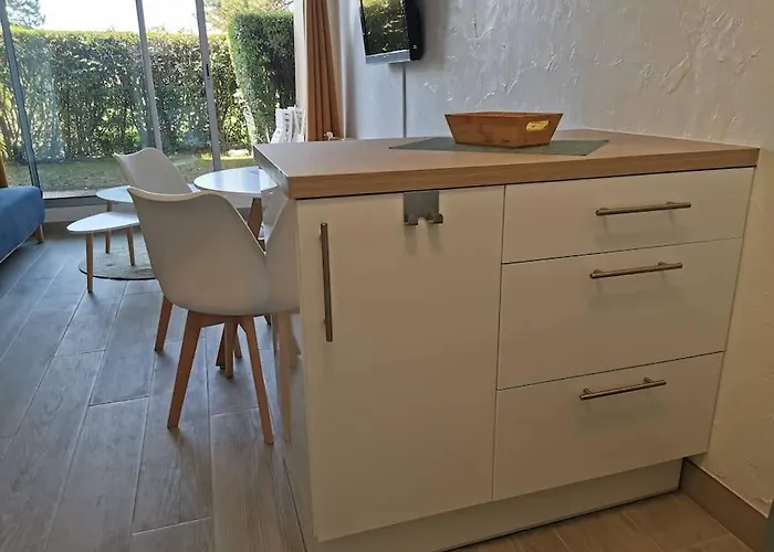 Acces Direct A La * Bernières-sur-Mer